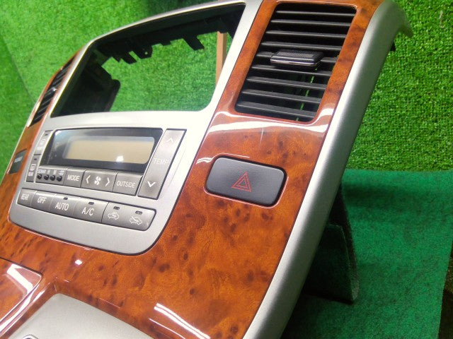 【中古】アルファード CBA-ANH10W オーディオ パネル
