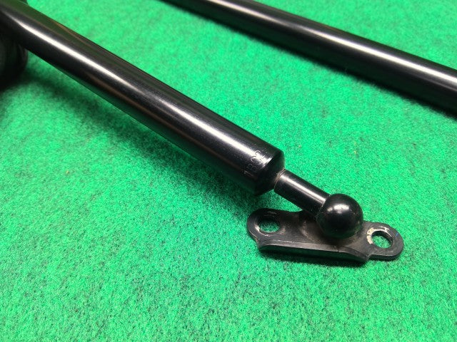 【中古】アルファード CBA-ANH10W バックドアダンパー 68950-58013