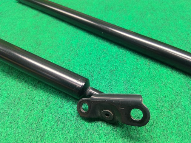 【中古】アルファード CBA-ANH10W バックドアダンパー 68950-58013