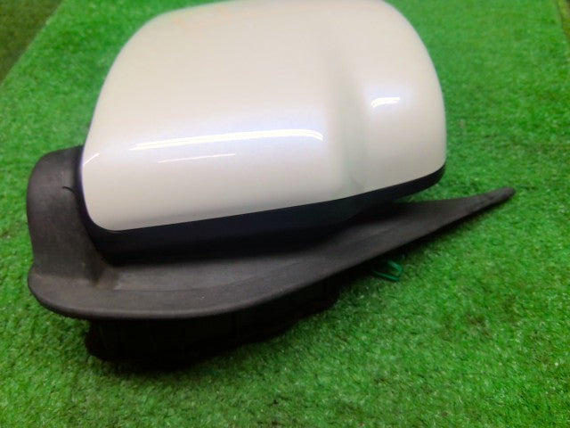 【中古】エブリィ ABA-DA64W 右サイドミラー 84701-68H50-Z7T