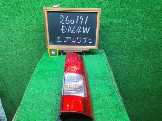 【中古】エブリィ ABA-DA64W 右テールランプ 35650-68H10