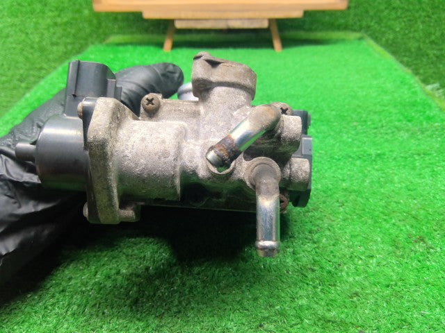 【中古】エブリィ ABA-DA64W スロットルボディ 13400-68HV0
