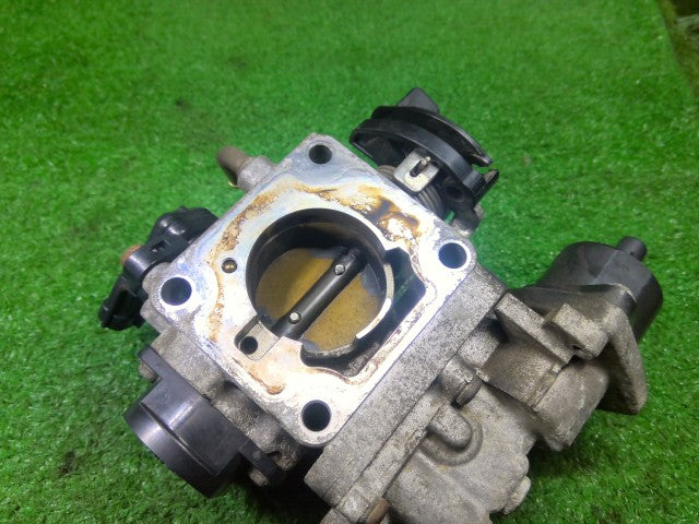 【中古】エブリィ ABA-DA64W スロットルボディ 13400-68HV0