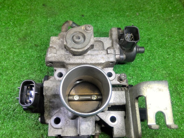 【中古】エブリィ ABA-DA64W スロットルボディ 13400-68HV0