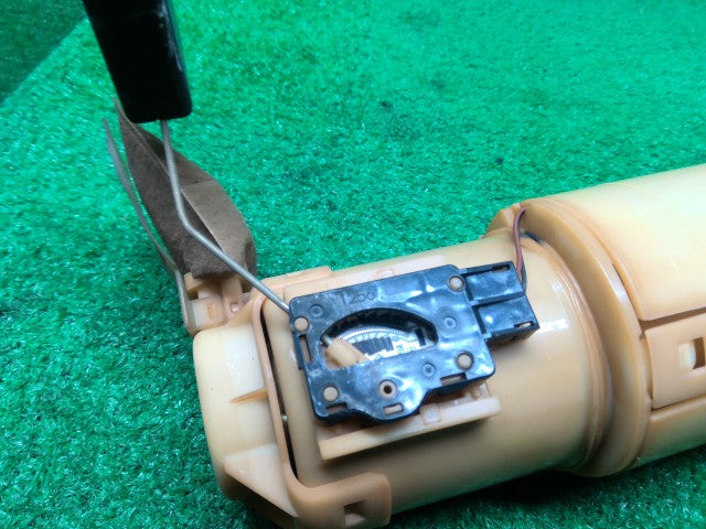 【中古】エブリィ ABA-DA64W フューエルポンプ 15100-68812