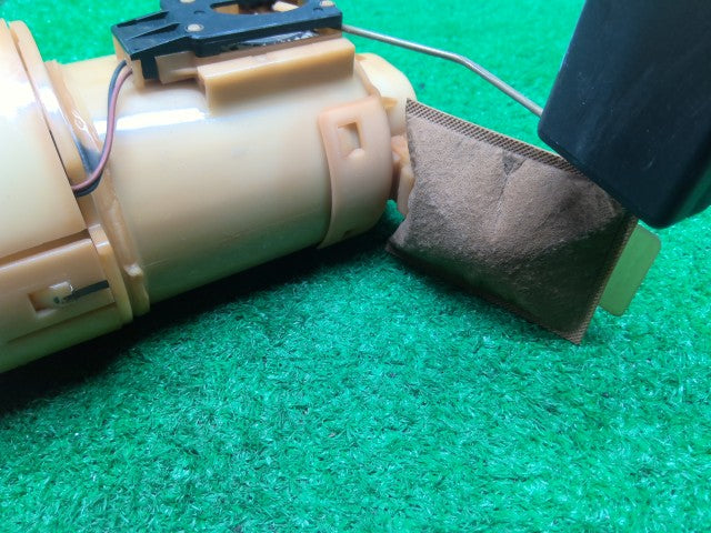 【中古】エブリィ ABA-DA64W フューエルポンプ 15100-68812