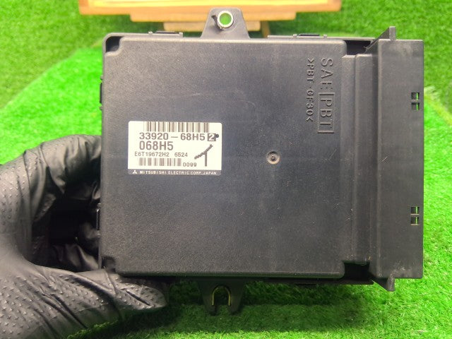 【中古】エブリィ ABA-DA64W エンジンコンピューター 33920-68H53