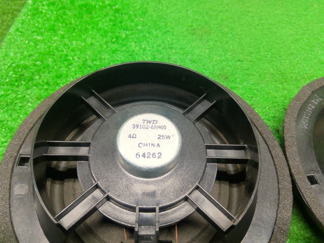 【中古】エブリィ ABA-DA64W スピーカー 39102-68H00