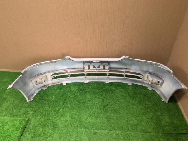 【中古】マーク2 TA-GX115 フロントバンパー 52119-2A100-A1