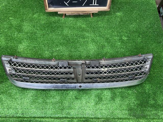 【中古】マーク2 TA-GX115 ラジエータグリル 53101-22560