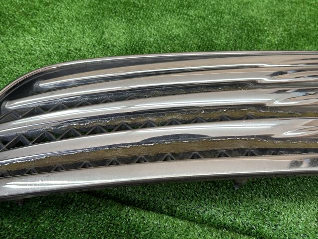 【中古】マーク2 TA-GX115 ラジエータグリル 53101-22560