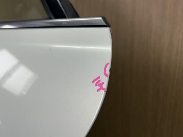 【中古】マーク2 TA-GX115 左リアドア 67004-22410