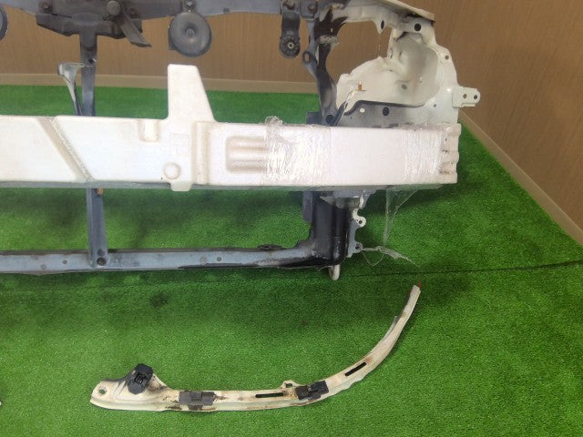 【中古】マーク2 TA-GX115 ラジエータコアサポート ホースメント