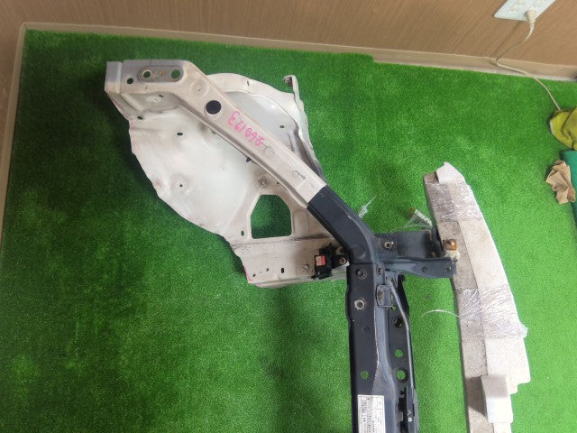【中古】マーク2 TA-GX115 ラジエータコアサポート ホースメント