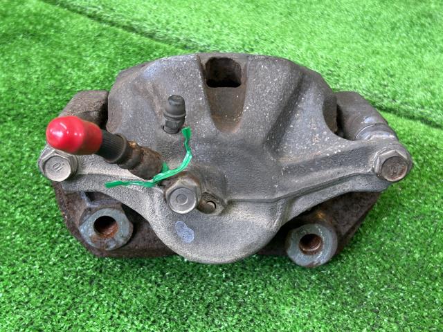【中古】マーク2 TA-GX115 右フロント ブレーキ