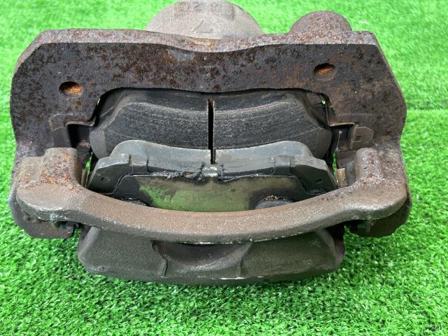 【中古】マーク2 TA-GX115 右フロント ブレーキ