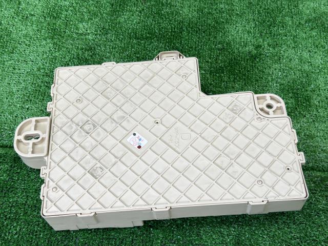 【中古】マーク2 TA-GX115 ジャンクションブロック ヒューズボックス
