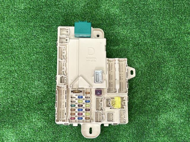 【中古】マーク2 TA-GX115 ジャンクションブロック ヒューズボックス