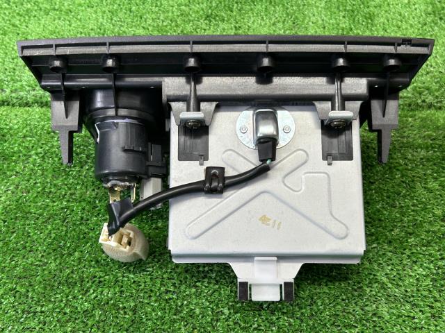 【中古】マーク2 TA-GX115 灰皿 アッシュトレイ