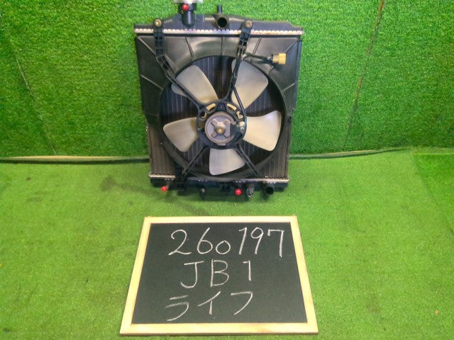 【中古】ライフ GF-JB1 ラジエータ 19010-PFB-901
