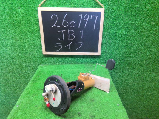 【中古】ライフ GF-JB1 フューエルポンプ 16010-S2K-000
