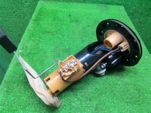 【中古】ライフ GF-JB1 フューエルポンプ 16010-S2K-000