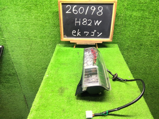【中古】ｅＫワゴン DBA-H82W 右テールランプ 8331A048