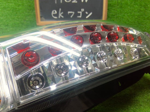 【中古】ｅＫワゴン DBA-H82W 左テールランプ 8331A047