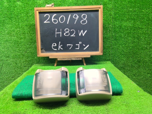 【中古】ｅＫワゴン DBA-H82W ドリンクホルダー MR590598YB