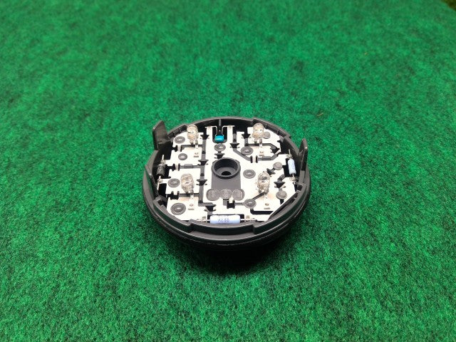【中古】アクア DAA-NHP10 左テールランプ 81560-52690
