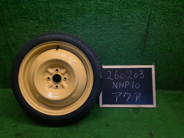 【中古】アクア DAA-NHP10 テンパー スペアー