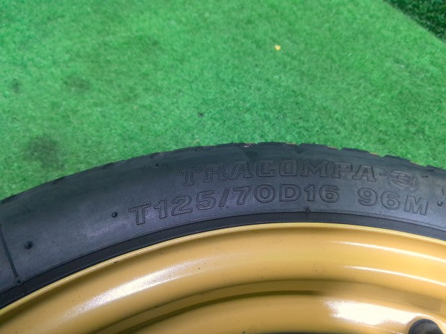 【中古】アクア DAA-NHP10 テンパー スペアー