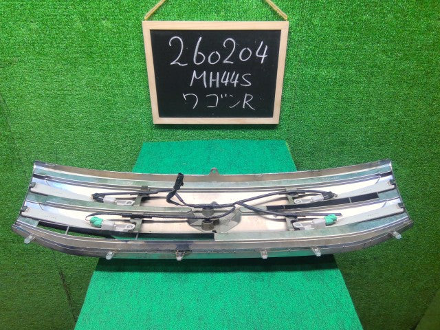 【中古】ワゴンＲ DAA-MH44S ラジエータグリル 71741-85P10-A1D