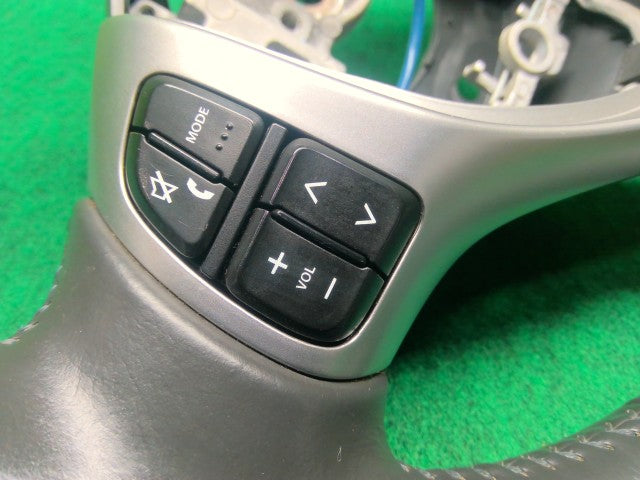 【中古】ワゴンＲ DAA-MH44S ステアリングホイール 48110-81M70-GCY