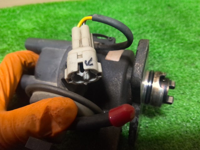 【中古】サンバー V-KS4 ディストリビューター デスビ