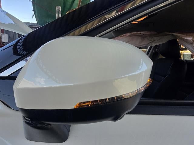 【中古】エクストレイル 6AA-SNT33 左サイドミラー 96302-6RD4B