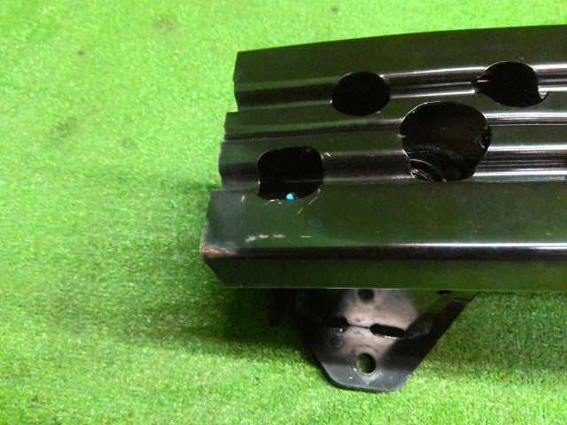 【中古】エクストレイル 6AA-SNT33 リアバンパーホースメント 85030-6RA0A