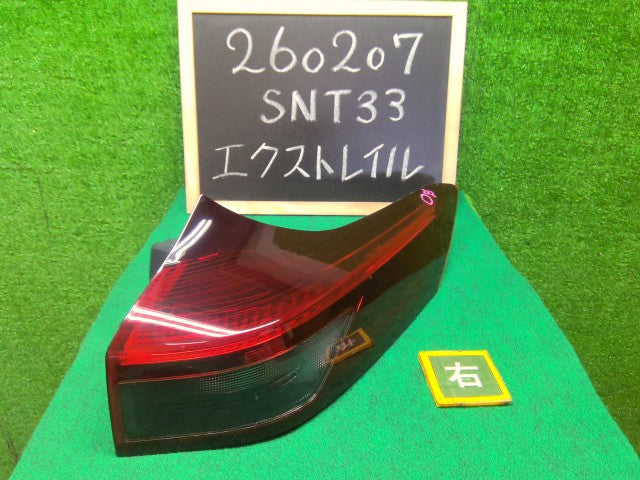 【中古】エクストレイル 6AA-SNT33 右テールランプ 26550-6RA0A