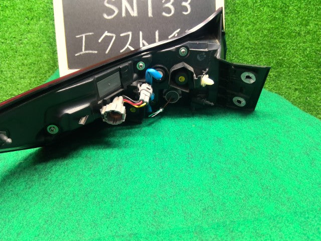 【中古】エクストレイル 6AA-SNT33 右テールランプ 26550-6RA0A