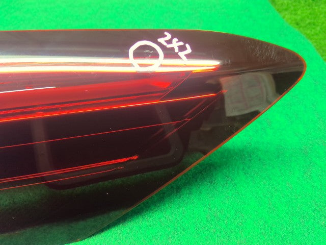 【中古】エクストレイル 6AA-SNT33 右テールランプ 26550-6RA0A