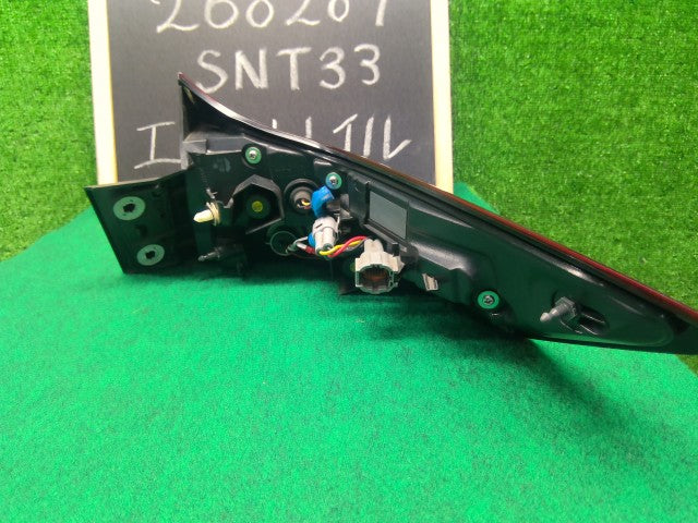 【中古】エクストレイル 6AA-SNT33 左テールランプ 26555-6RA0A