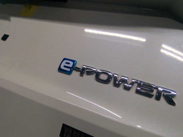 【中古】エクストレイル 6AA-SNT33 バックドアＡＳＳＹ 9001A-6RC6E