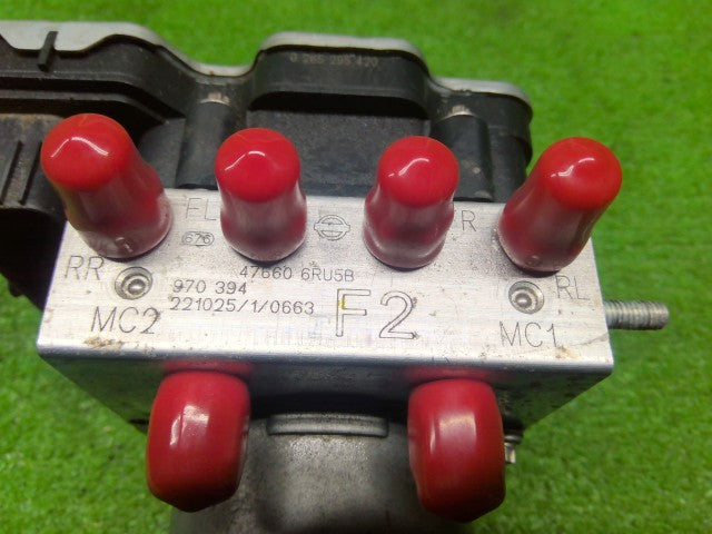 【中古】エクストレイル 6AA-SNT33 ＡＢＳアクチュエーター 47660-6RU5D
