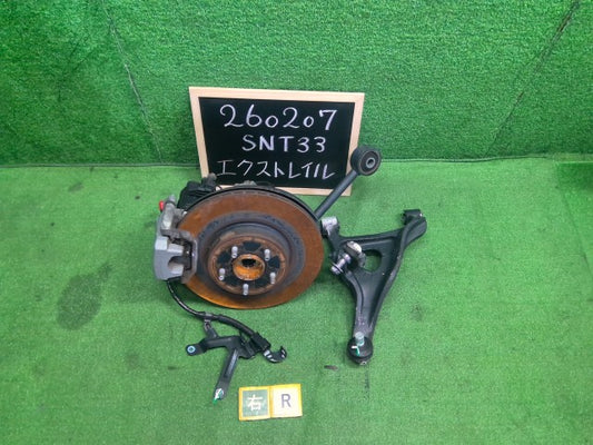 【中古】エクストレイル 6AA-SNT33 右リアナックルハブ ロアアーム付き
