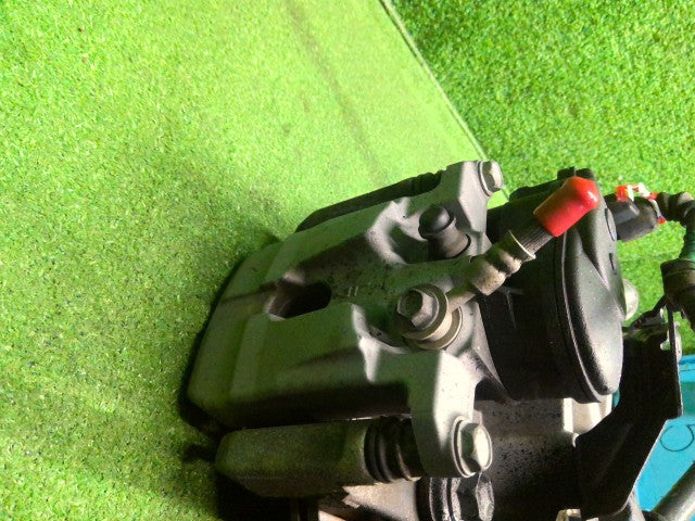 【中古】エクストレイル 6AA-SNT33 左リアナックルハブ ロアアームセット