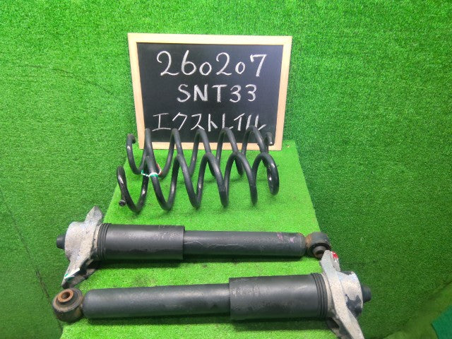 【中古】エクストレイル 6AA-SNT33 リア ストラット・アブソーバーセット