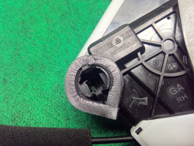 【中古】エクストレイル 6AA-SNT33 右フロントドアロックソレノイド 80500-6RD0A