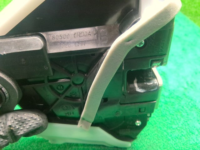 【中古】エクストレイル 6AA-SNT33 右フロントドアロックソレノイド 80500-6RD0A