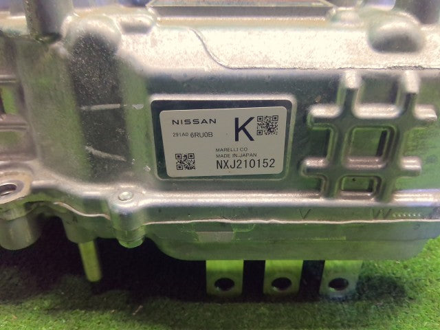 【中古】エクストレイル 6AA-SNT33 ＨＶ インバーター