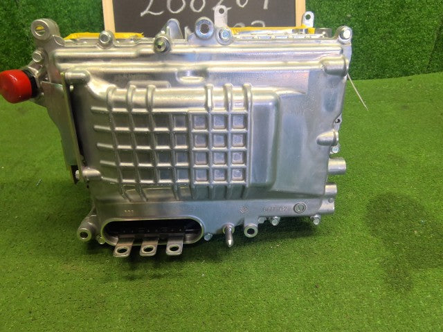 【中古】エクストレイル 6AA-SNT33 ＨＶ インバーター